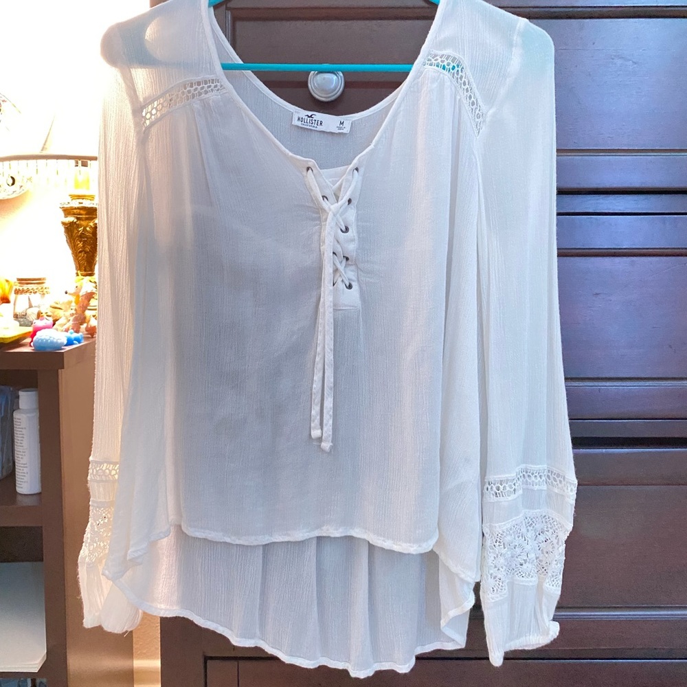 hollister tee